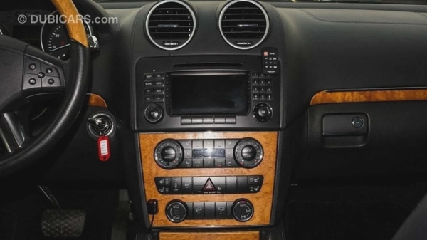 Mercedes Benz GL550