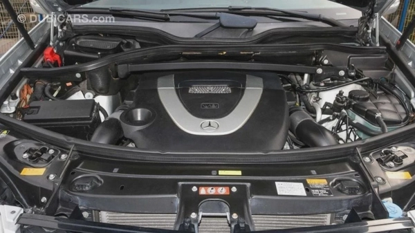 Mercedes Benz GL550