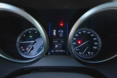 Prado VXR | GCC Specs | REF#T97337-15