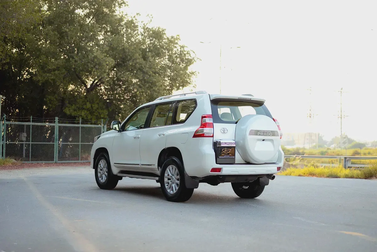 Prado VXR | GCC Specs | REF#T97337-4-4
