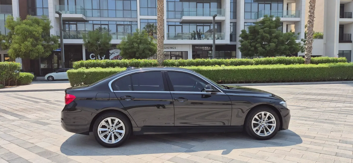 2018 BMW 318i-Excellent Condition-Full Service History with BMW-Bank Finance Available-1-1