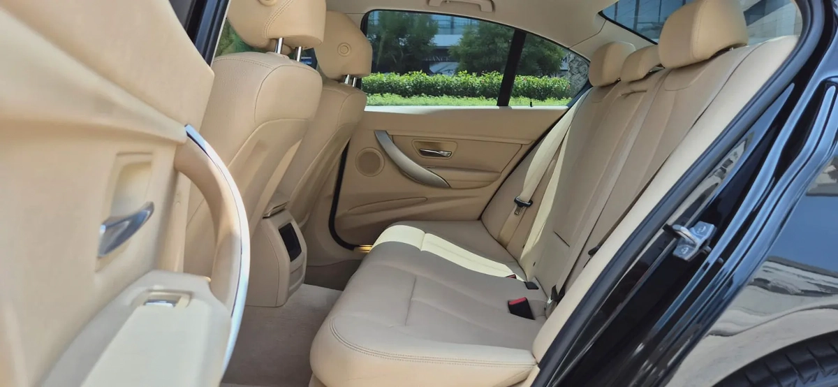 2018 BMW 318i-Excellent Condition-Full Service History with BMW-Bank Finance Available-8-8