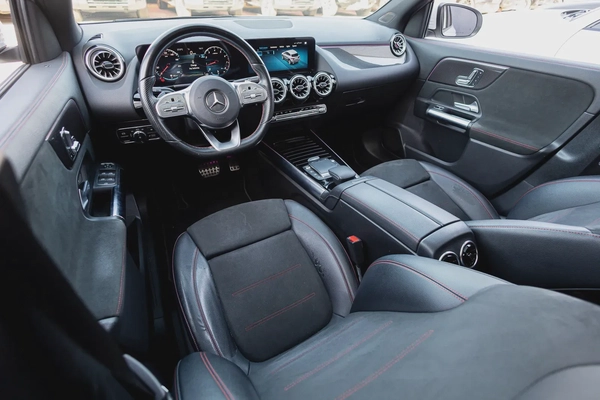 Mercedes-Benz GLA 200 2021