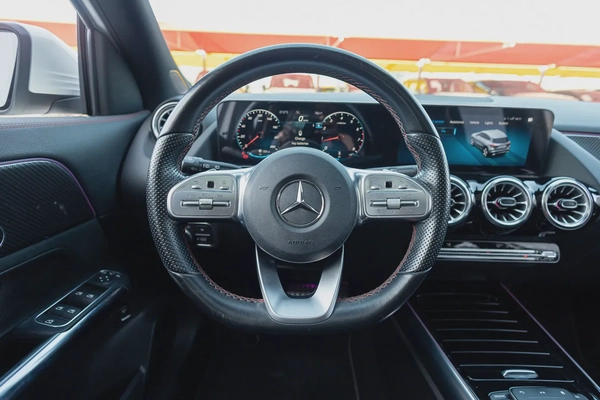 Mercedes-Benz GLA 200 2021