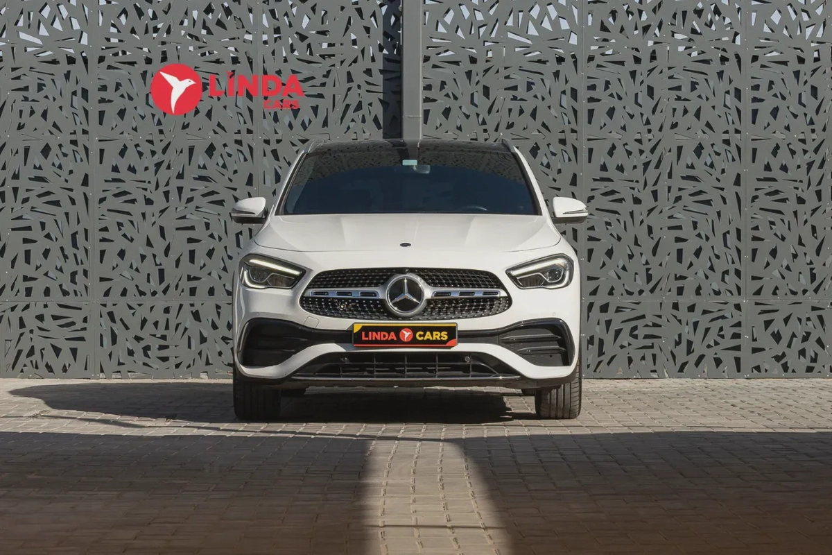 Mercedes-Benz GLA 200 2021-4-4