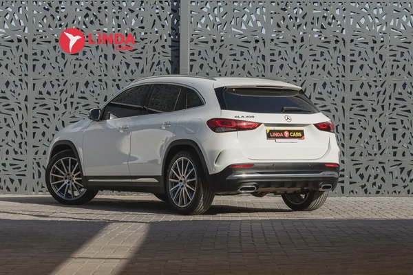 Mercedes-Benz GLA 200 2021