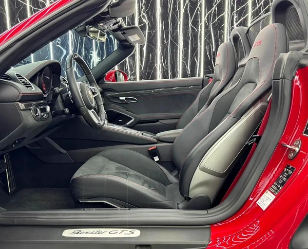 GCC | Full PPF by Porsche | Ceramic Coating | Ali E Sons Warranty 2030 | Ali E Sons Service 2028