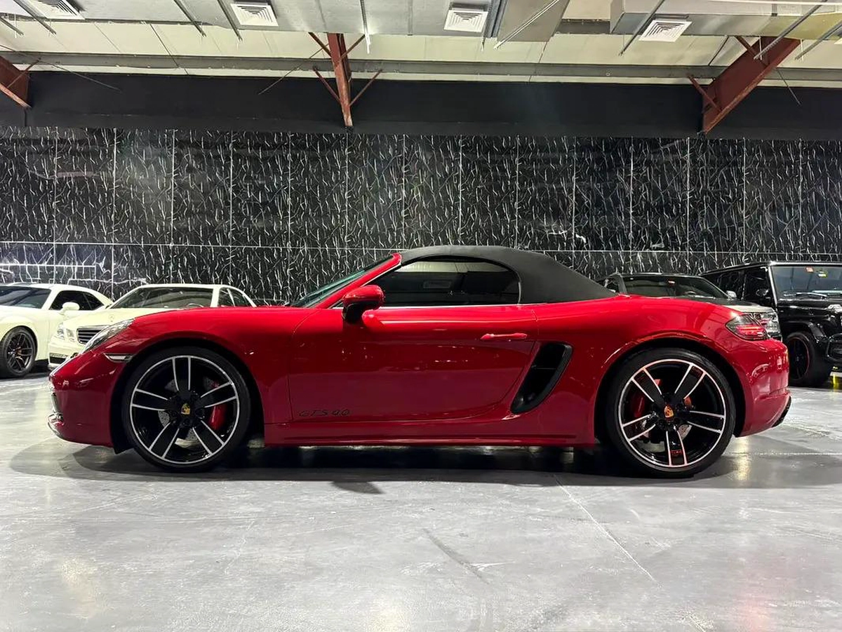 GCC | Full PPF by Porsche | Ceramic Coating | Ali E Sons Warranty 2030 | Ali E Sons Service 2028-15-15