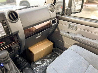 Toyota Land Cruiser Pick Up 4.0L V6 STD-E EXPORT ONLY - TOYOTA LC79 4.0L STD-E-22