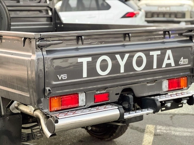 Toyota Land Cruiser Pick Up 4.0L V6 STD-E EXPORT ONLY - TOYOTA LC79 4.0L STD-E-8