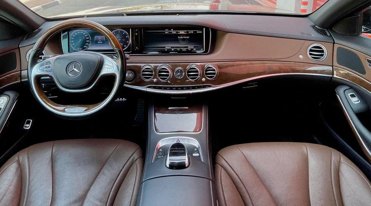 Mercedes Benz S400 STANDARD GCC EMC-7-0