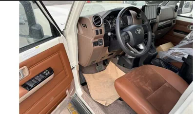 New 2026 Toyota Land Cruiser 76 Hard Top-10