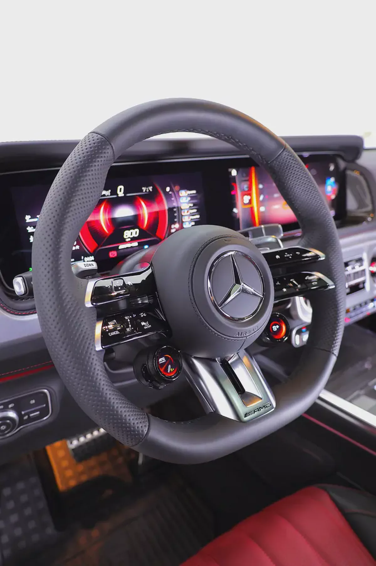 2027 G63 MANUFAKTUR EDITION + CARBON INTERIOR + 5 YEARS DEALER WARRANTY + SERVICE CONTRACT-4-4