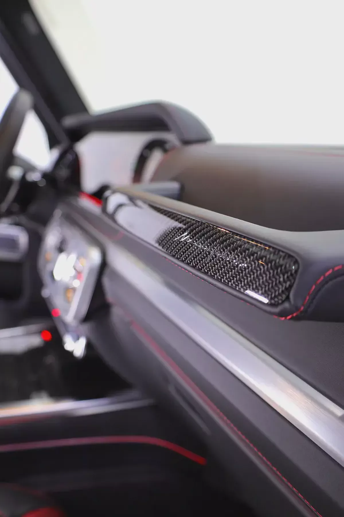 2027 G63 MANUFAKTUR EDITION + CARBON INTERIOR + 5 YEARS DEALER WARRANTY + SERVICE CONTRACT-8-8