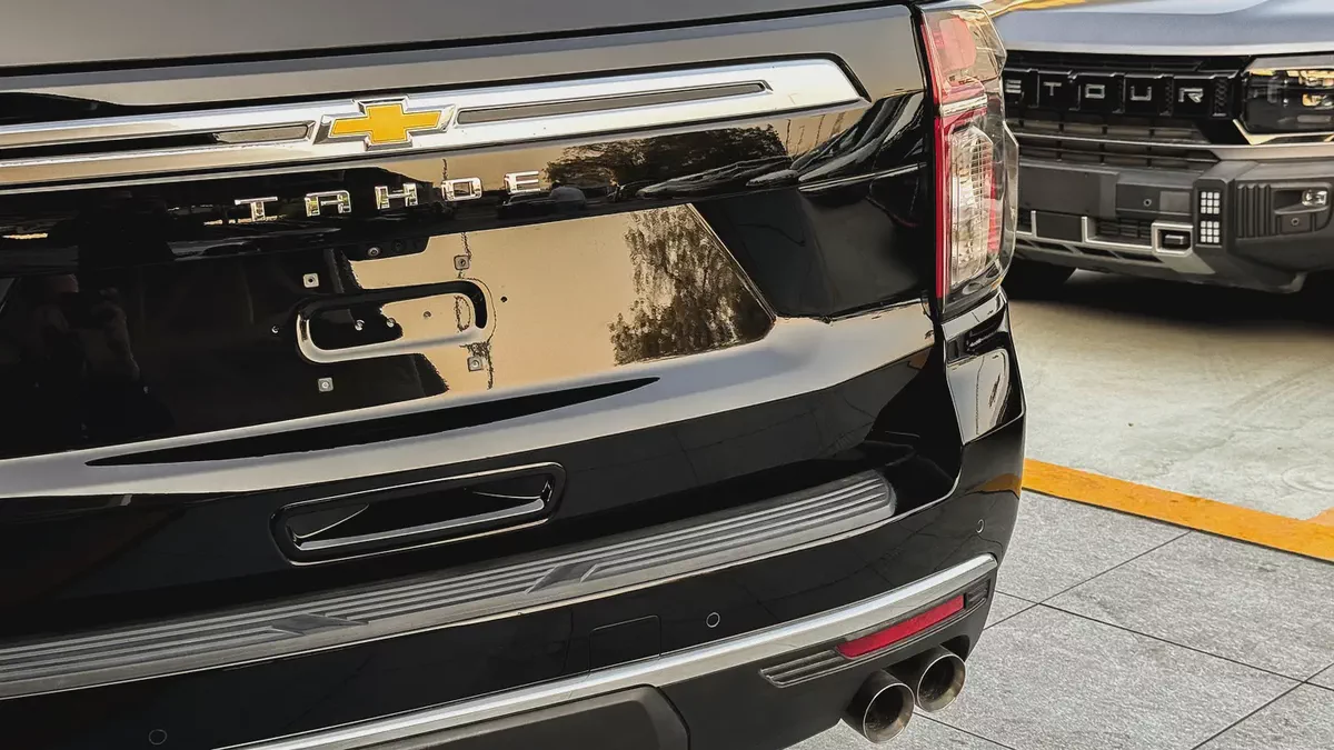 2023 Chevrolet Tahoe High Country American Specs 0Kms 6.2L V8-4-4