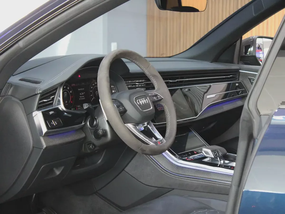2024 - Audi RS Q8 - 4.0 TFSI QUATTRO - with warranty for 390,000.00 AED-9-9