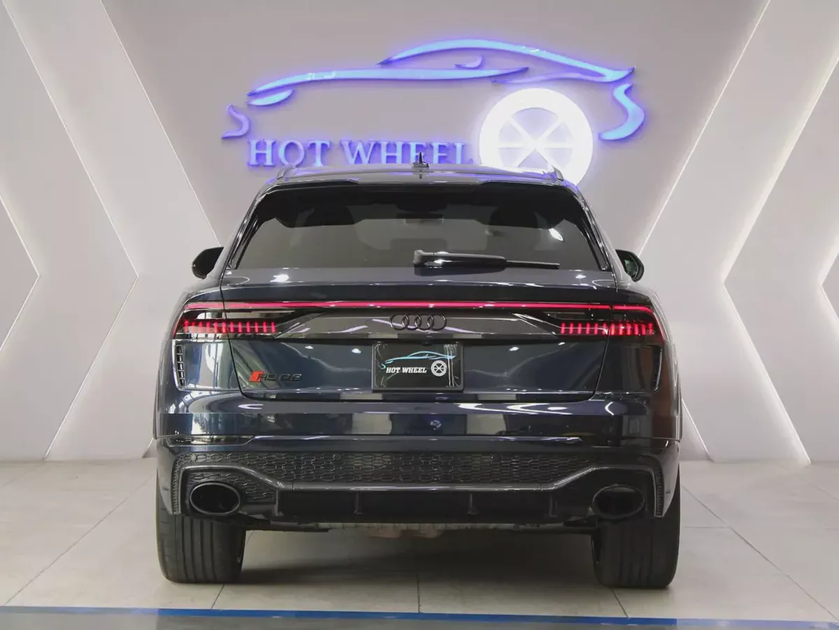 2024 - Audi RS Q8 - 4.0 TFSI QUATTRO - with warranty for 390,000.00 AED-3-3
