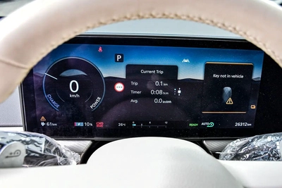 Genesis GV60 Electric 2022 | Korean Specs | Clean Title | 26K KM | White | جينسس GV60 كهرباء 2022 وا-1