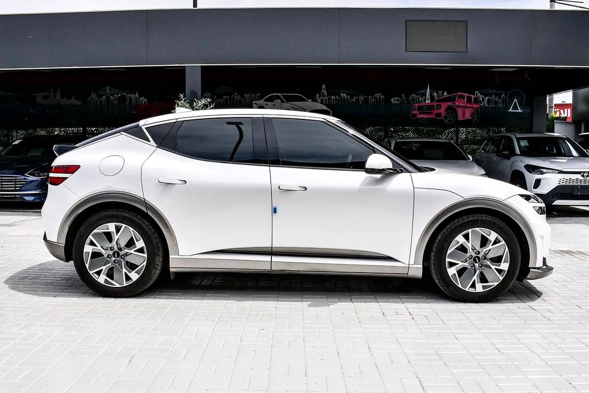 Genesis GV60 Electric 2022 | Korean Specs | Clean Title | 26K KM | White | جينسس GV60 كهرباء 2022 وا-14-14