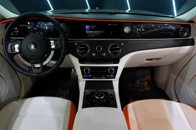 Rolls-Royce Spectre-7