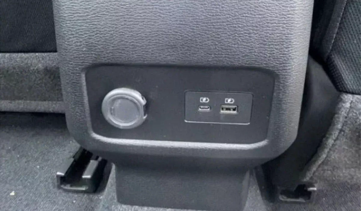 Mitsubishi L200 GL Mitsubishi L200  GLX AT DIESEL FULL OPTION 2026-14-0