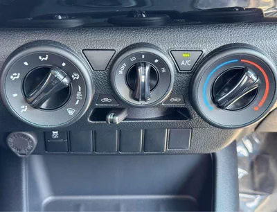 Toyota Hilux TOYOTA HILUX NARROW BODY || DOUBLE CABIN | BASIC 5SEATER | DIESEL 2.4L MT 4WD (CODE # HDB5B) GRAY 20-13