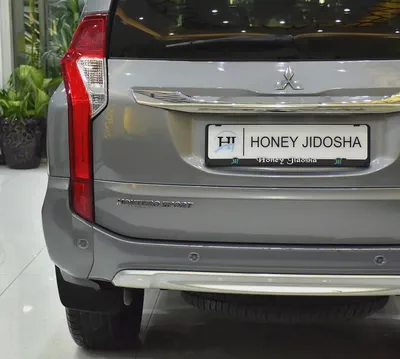 AED 888 EMi for 5 Yrs | Mitsubishi Montero Sport ( 2019 Model ) in Silver Color GCC Specs-7