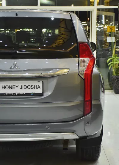 AED 888 EMi for 5 Yrs | Mitsubishi Montero Sport ( 2019 Model ) in Silver Color GCC Specs-8