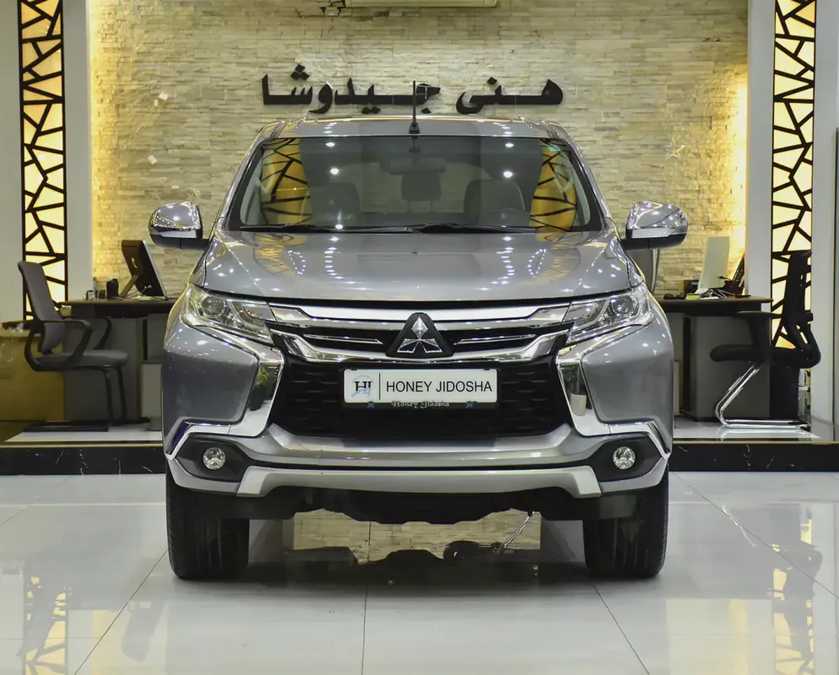 AED 888 EMi for 5 Yrs | Mitsubishi Montero Sport ( 2019 Model ) in Silver Color GCC Specs