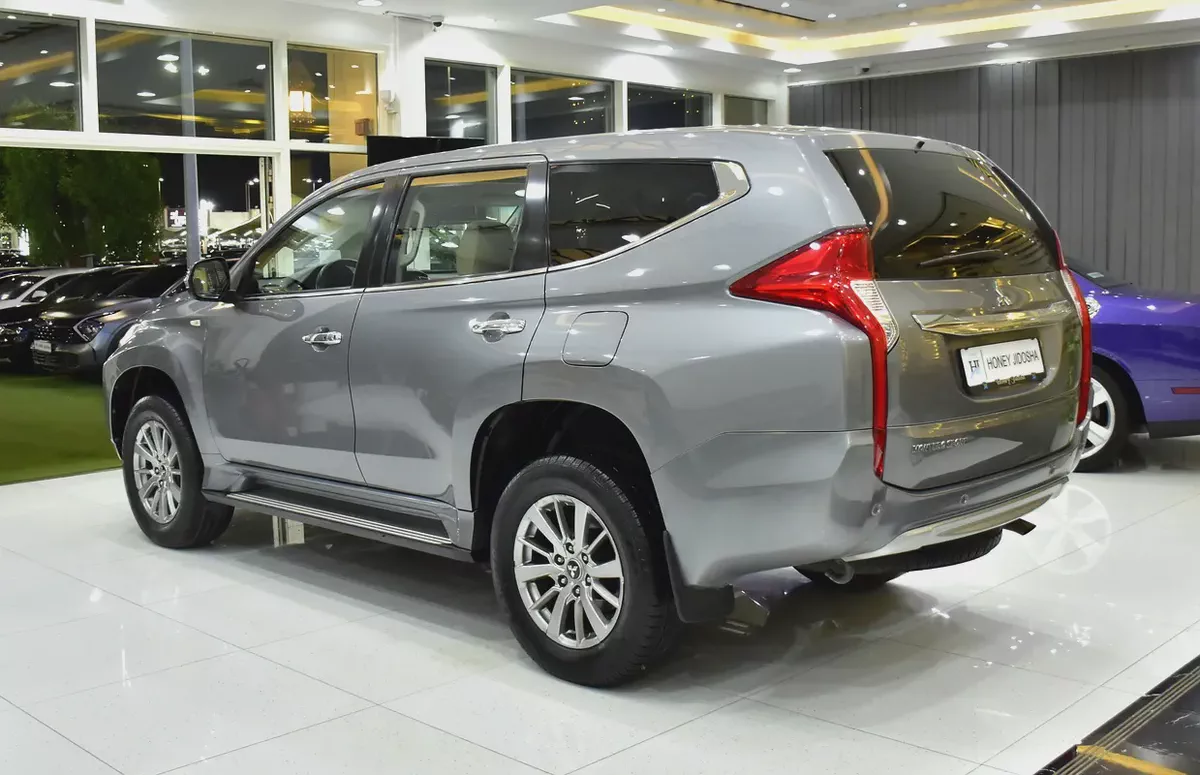 AED 888 EMi for 5 Yrs | Mitsubishi Montero Sport ( 2019 Model ) in Silver Color GCC Specs-6-6