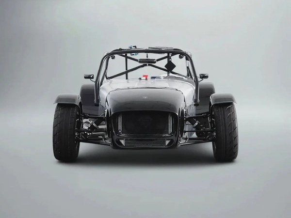 2025 Caterham 420 Race Car / Caterham Race Series inc. 14 Races + Spares Pack  Racing License
