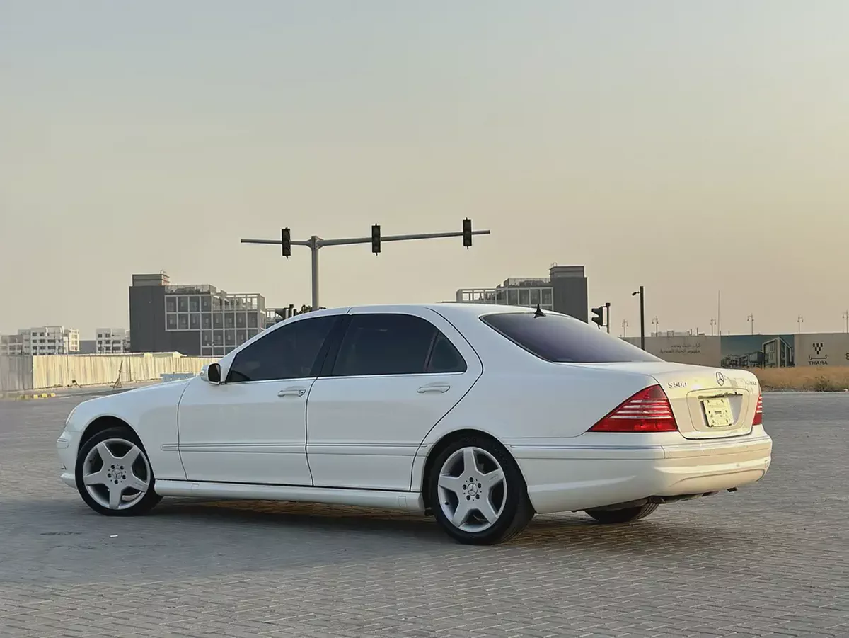 Mercedes-Benz S500 AMG | 5.0L V8 | 2007 | Japanese Specs | 165,000 km | White / Black |-1-1