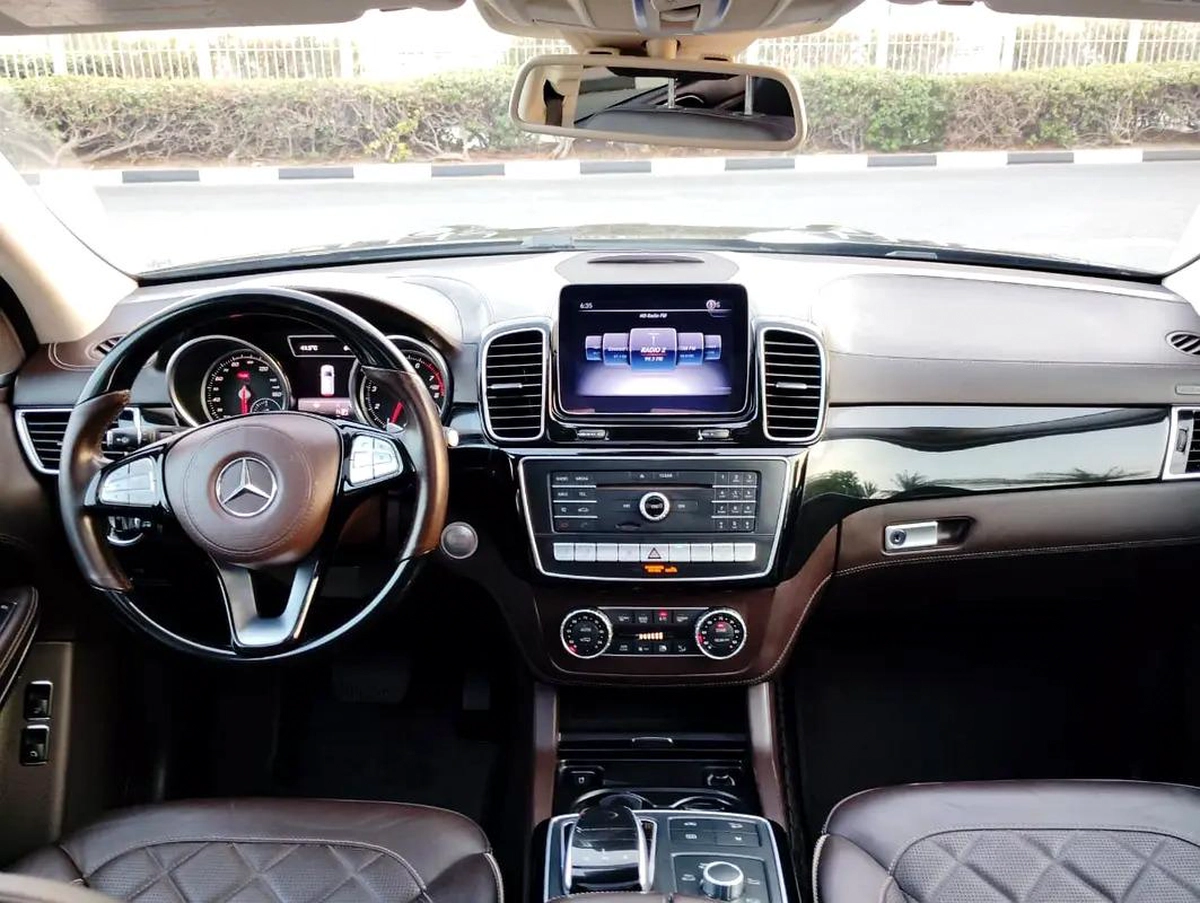 Mercedes GLS 550 Very Clean 2019-5-5