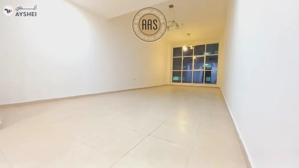 In prime location huge 1bhk with all amenities