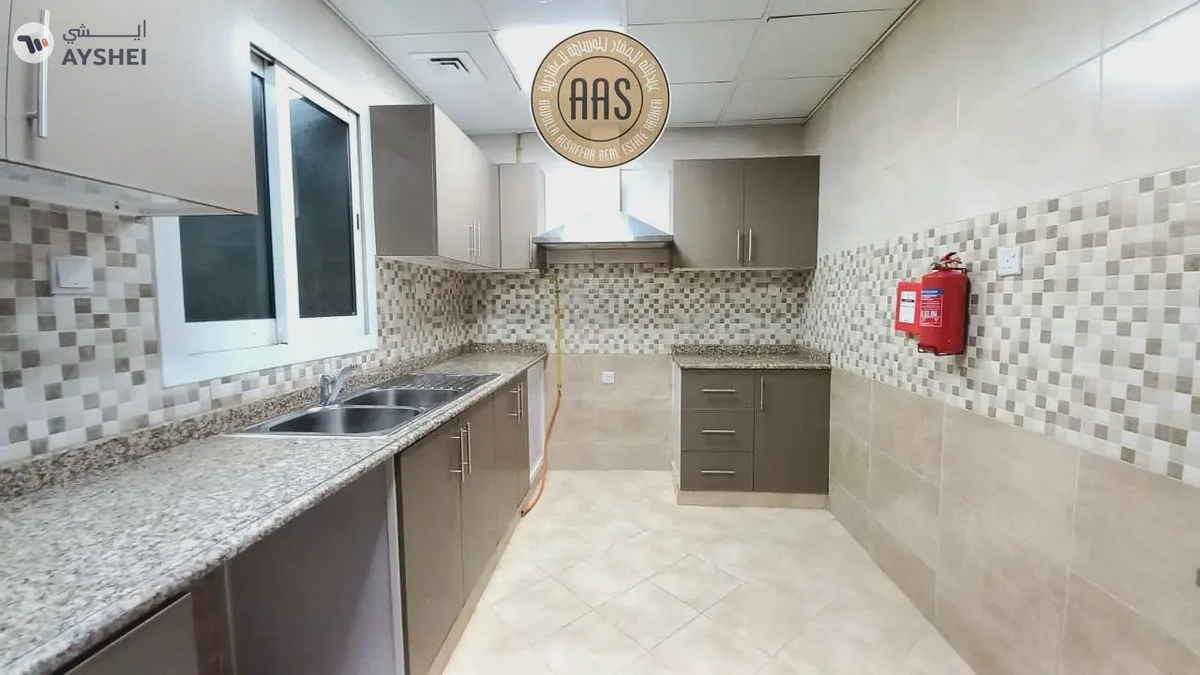 In prime location huge 1bhk with all amenities-7-7