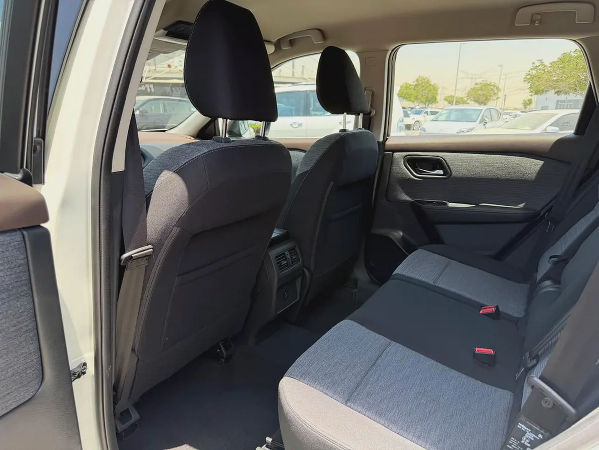Nissan X-Trail 2025 | GCC Specs | Brand New| 4WD| warranty Rostomani-10-10