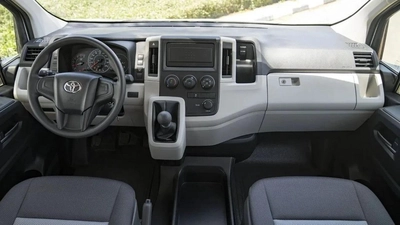 Toyota Hiace TOYOTA HIACE HR 3.5L Petrol MT 14 SEATER MY2023 – WHITE-3