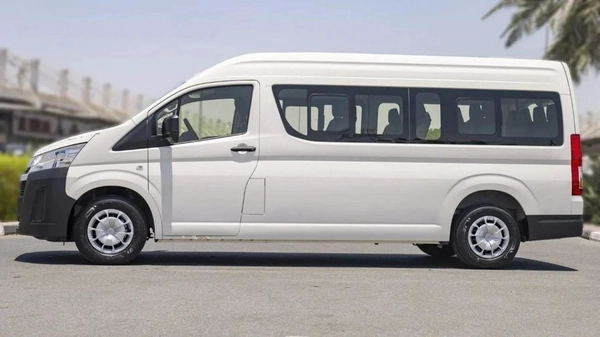 Toyota Hiace TOYOTA HIACE HR 3.5L Petrol MT 14 SEATER MY2023 – WHITE
