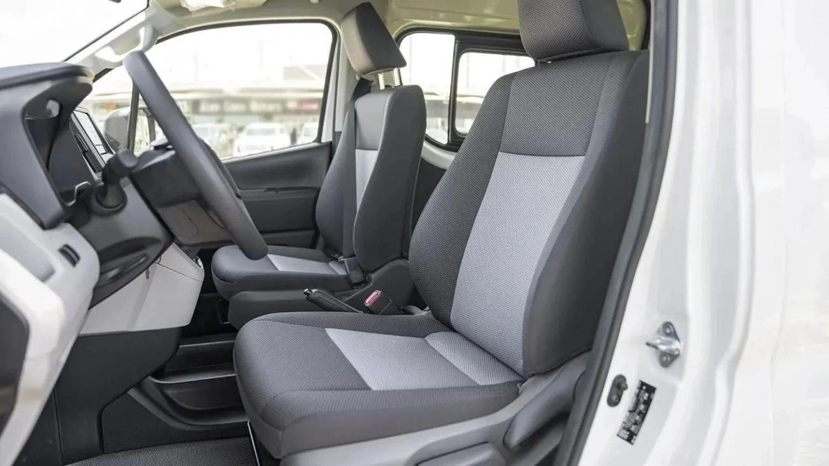 Toyota Hiace TOYOTA HIACE HR 3.5L Petrol MT 14 SEATER MY2023 – WHITE-7-7