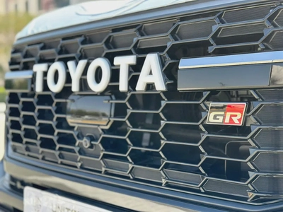 Toyota Land Cruiser GR 3.5T-3