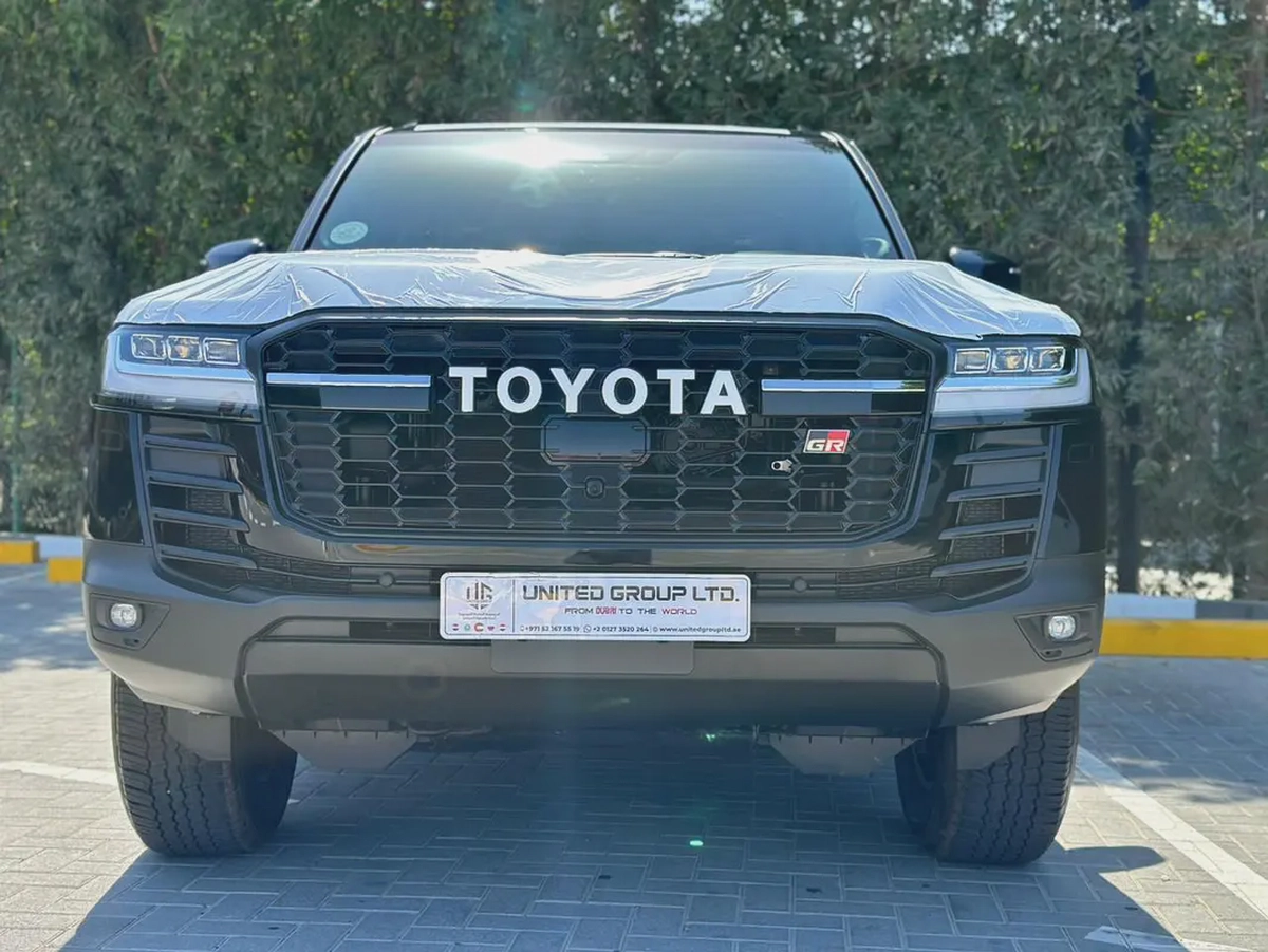 Toyota Land Cruiser GR 3.5T-1-1