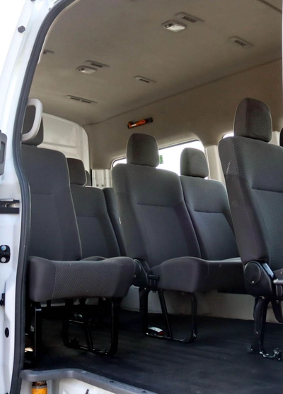 Nissan Urvan STD  Automatic | 2.5 L | 2020 | GCC | Accident-Free | In Excellent Condition | 1176 P.M-15