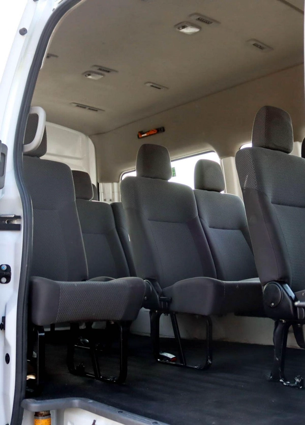 Nissan Urvan STD Automatic | 2.5 L | 2020 | GCC | Accident-Free | In Excellent Condition | 1176 P.M