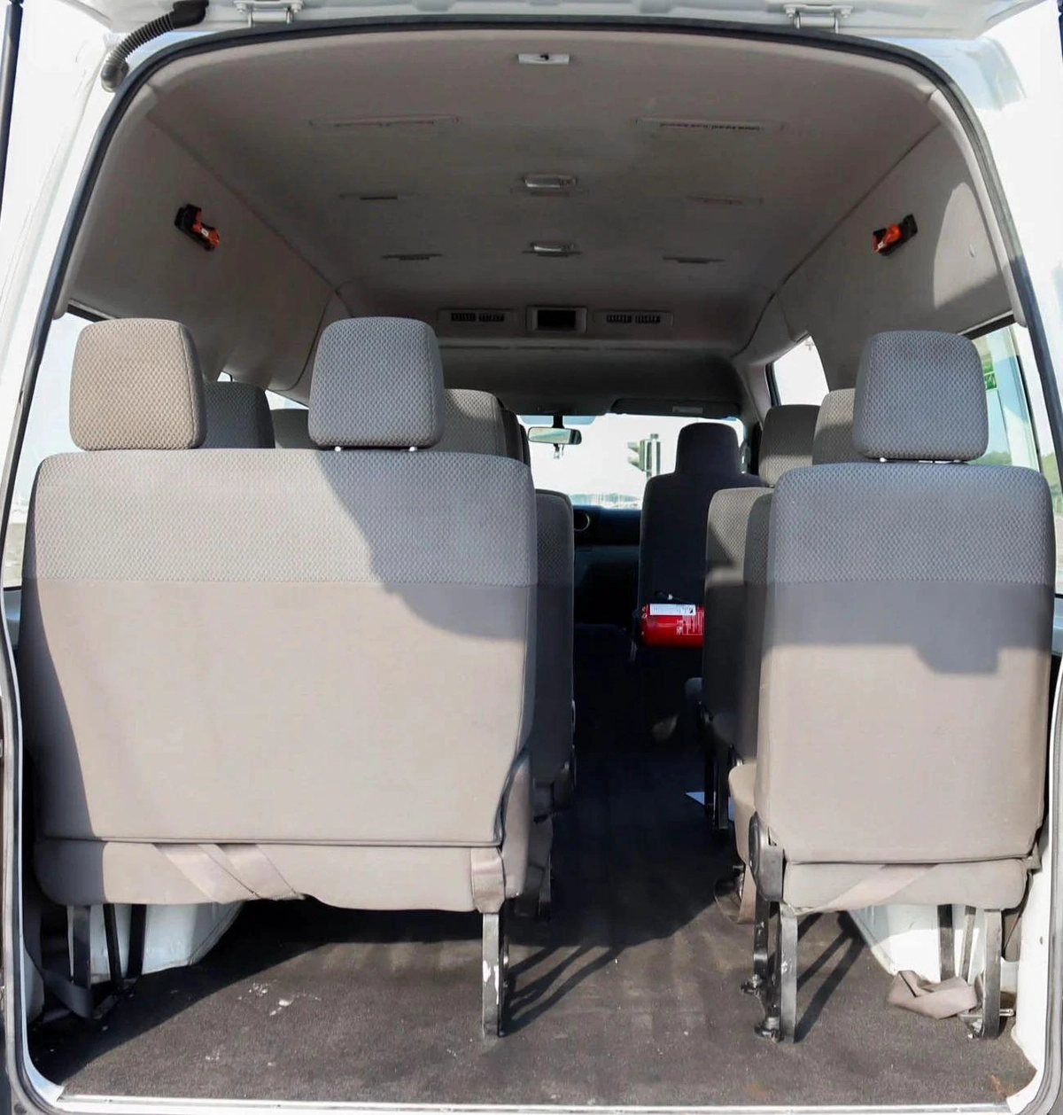Nissan Urvan STD  Automatic | 2.5 L | 2020 | GCC | Accident-Free | In Excellent Condition | 1176 P.M-13-13