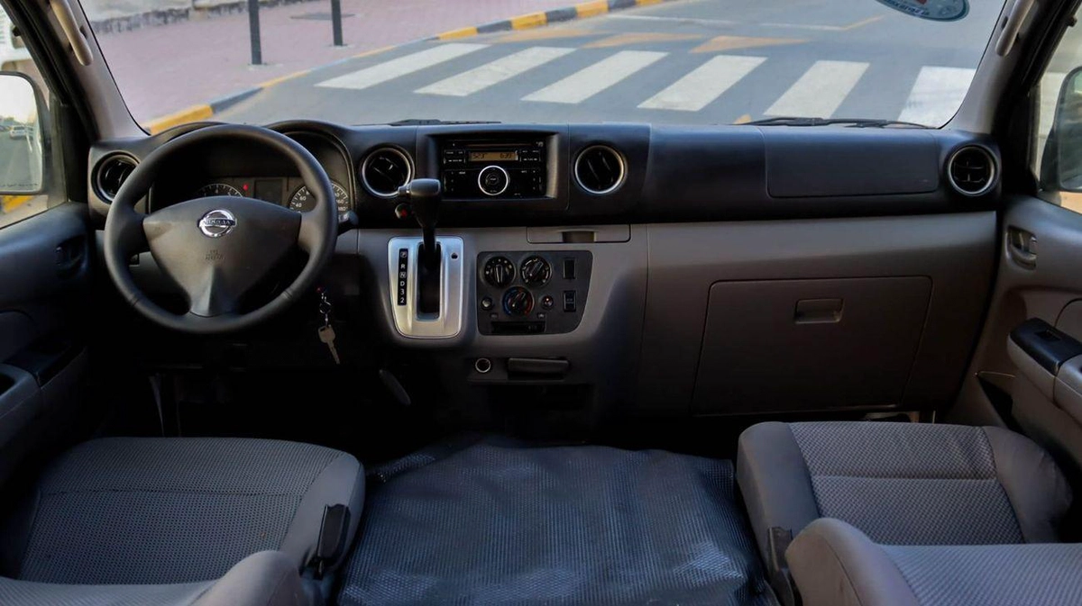 Nissan Urvan STD  Automatic | 2.5 L | 2020 | GCC | Accident-Free | In Excellent Condition | 1176 P.M-3-3