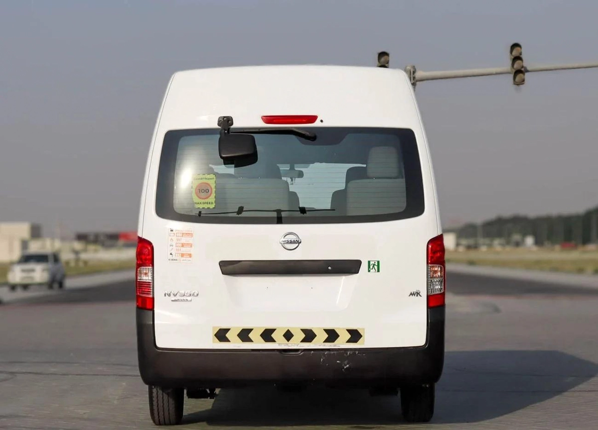 Nissan Urvan STD  Automatic | 2.5 L | 2020 | GCC | Accident-Free | In Excellent Condition | 1176 P.M-4-4
