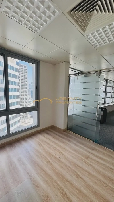 Exclusive Office in Silver Tower | Panoramic Canal & City Views-2