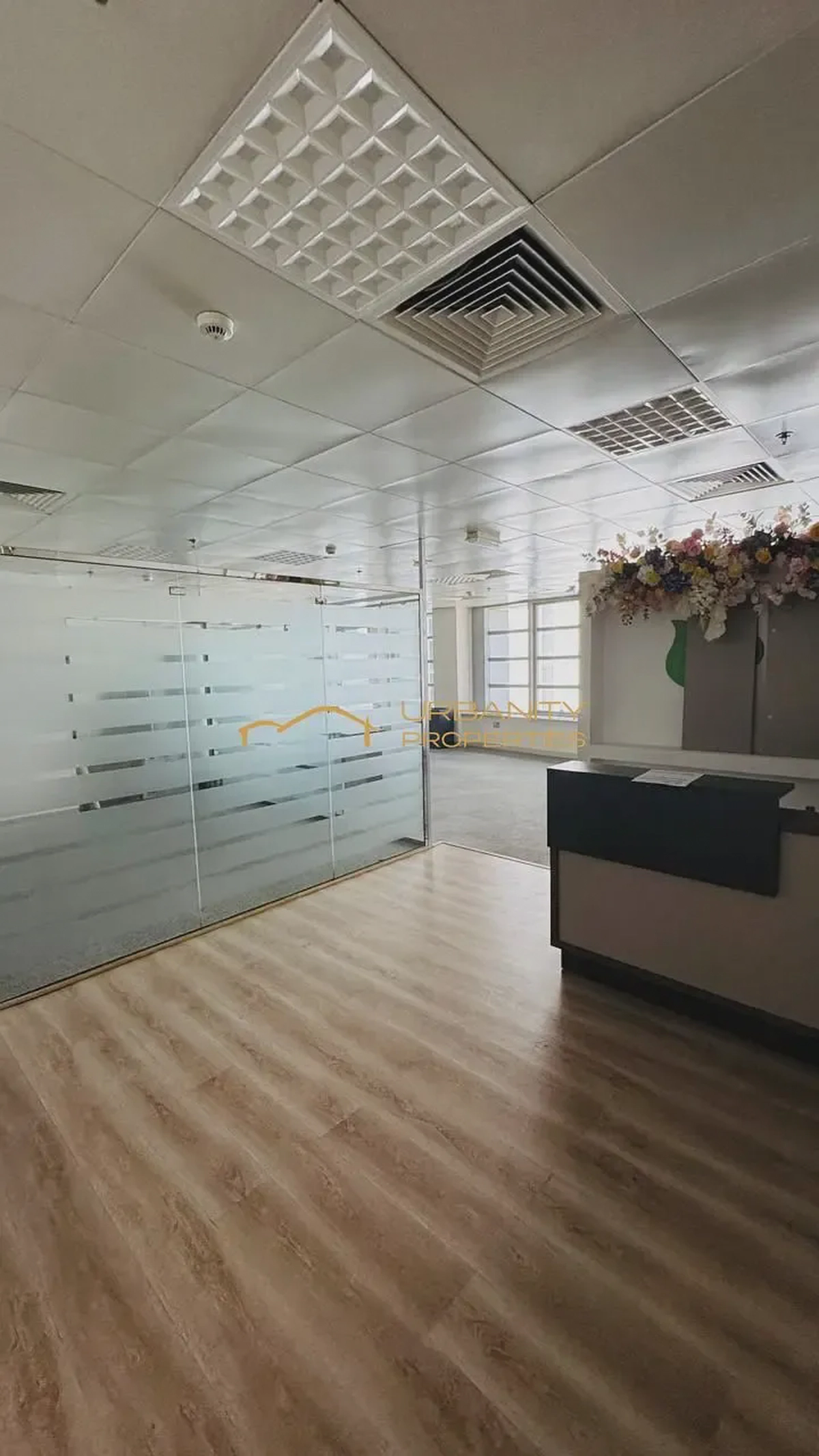 Exclusive Office in Silver Tower | Panoramic Canal & City Views-1-1