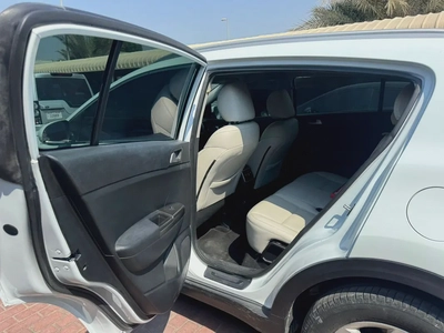 KIA SPORTAGE-13
