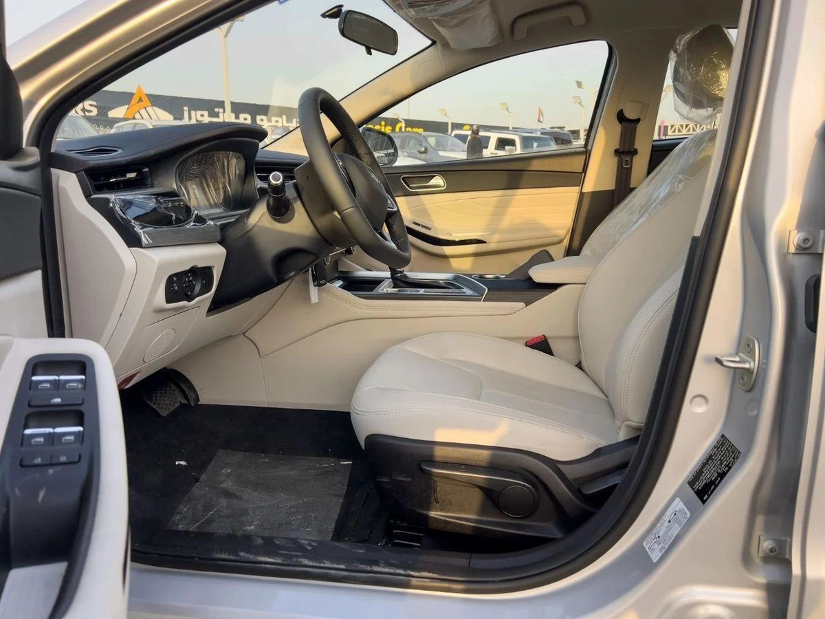 Chery Arrizo 5 EXPORT PRICE - CHERY ARRIZO5 1.5L-8-8